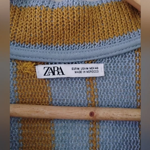 Zara Men Knit Polo with Blue and Yellow Stripes. Size M - Picture 7 of 13
